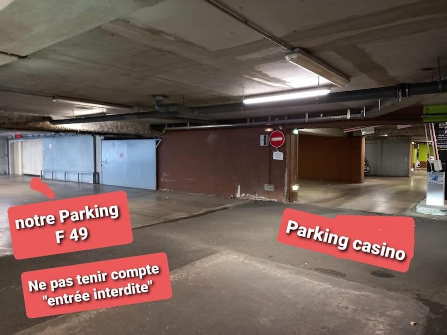 8 Personnes En Face Des Remparts Climatise Avec Terrasse Et Parking * Avignon